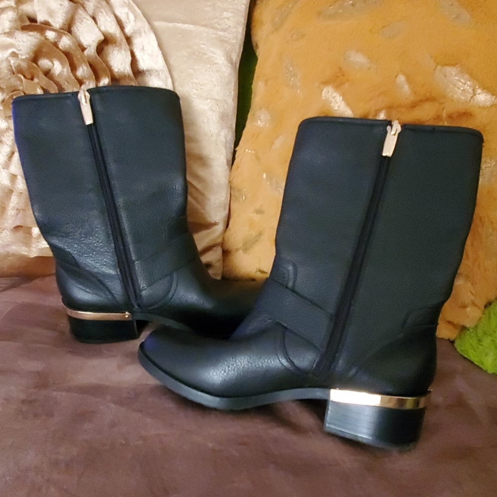 👢 Authentic Black Vince Camuto Boots - Picture 3 of 8